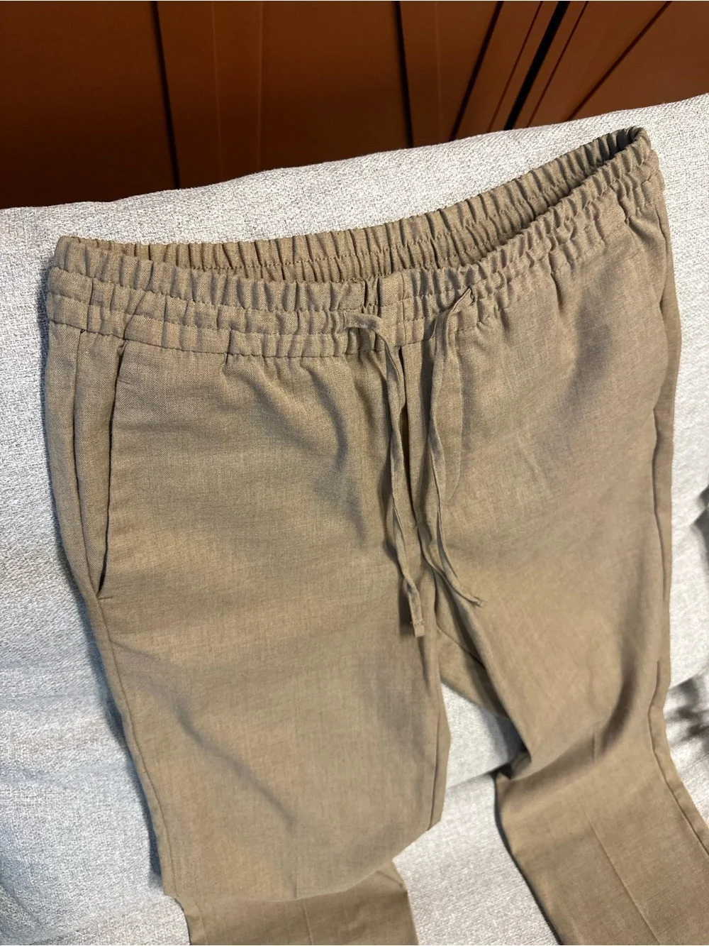 H&M Women’s Tan Drawstring Trousers Slim Fit XS Linen Texture